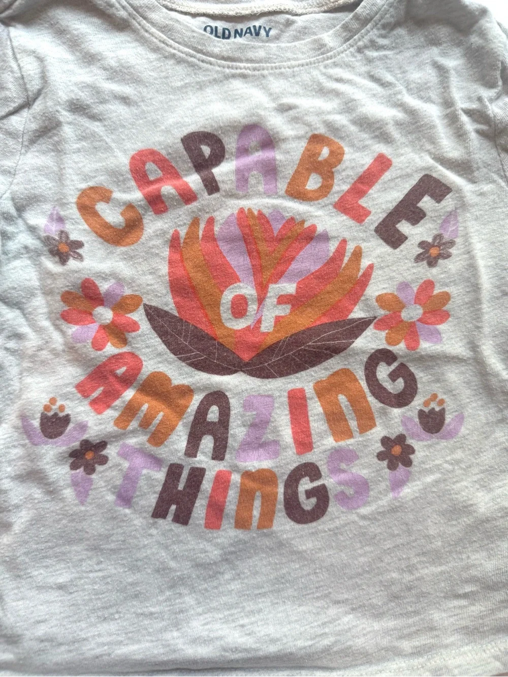 Old Navy Girls' Capable of Amazing Things Long-Sleeve Tee - Light Gray